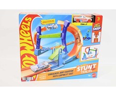 Mattel Žaislinis automobilis su kilpa ir šuoliu
