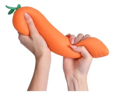 Minkštas antistresinis žaislas „Simba Squishy Carrot“ – morka, 28 cm (1 vnt.)