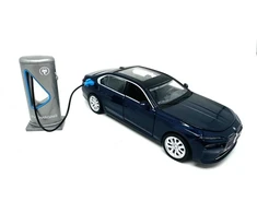 Pulio Auto msz 1/32 BMW i7 su šviesa ir garsu