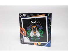 Ravensburger „CreArt Pixie Cold Edition“ bičių spalvinimo puslapis