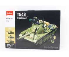Sovietų tankas T-51 mastelis 1:35 3in1 modelis Sluban 604 el M38-B1135