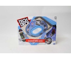 Spin Master „Tech Deck“ grifų komplektas „Daewon FC88A Bowl Ramp“ + riedlenčių priedai