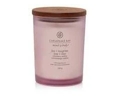 Chesapeake Bay Candle vidutinė žvakė – Joy &amp; Laughter (Cranberry Dahlia)