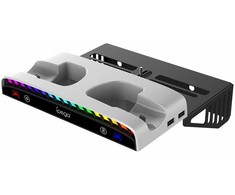 „iPega P5S011“ sieninis laikiklis, skirtas PS5 / PS5 Slim / PS5 Pro su dvigubu įkroviklio doku, skirtu PS5 valdikliui (pažeidimų paketas) (Pažeista pakuotė)