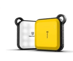 Tactical BadAss power bank su žibintuvėliu 10050mAh