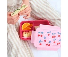 A Little Lovely Bento vaikiška priešpiečių dėžutė 'Vyšnios'