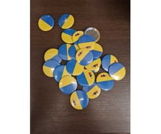 Happy Colours Ženkliukas "Ukrainos vėliava" , 45mm, Spalva: UK vėliava per pusę su LT vėliava