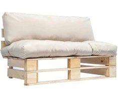 Sodo sofa iš palečių su smėlio pagalvėlėmis, pušies mediena