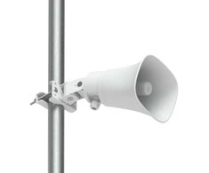 UBIQUITI DI GARSIAKALBIS SU RIAUKŠČIAIS, TINKAMAI ORŲ APSAUGOTIMIS, 120 DB GARSIAKALBIS SU PAŽANGIA DI ĮSPĖJIMO FUNKCIJA IR UNIVERSALIOMIS SIENOS, KAMPO IR STOVO MONTAVIMO GALIMYBĖMIS.