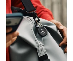 Chipolo LOOP Mercedes – Rechargeable Bluetooth Tracker with Silicone Loop for iOS &amp; Android, Juodas