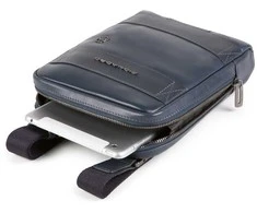 Piquadro, Obidos, Leather Crossbody Bag, Mėlyna, 17 x 22 x 5.00 cm, For Men
