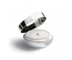 Sisley Phyto-Blanc kompaktiškas makiažo pagrindas #2 Baltas Pearl SPF 30, 14 g