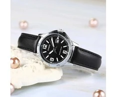 Casio Moteriškas Laikrodis LTP-V004L-1B Juodas Diržas Sidabrinė Korpuso Dovanų Dėžutė