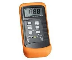 Dviejų kanalų temperatūros matavimo prietaisas DM-6802B