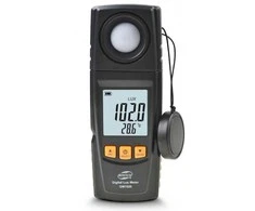 Šviesos matuoklis Benetech GM 1020