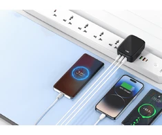Įkroviklis 32W 3 porty USB PD QC Ldnio Q334 juodas