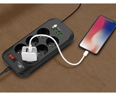 Spacetronik SR-204 maitinimo juostelė 6xAC + 4xUSB