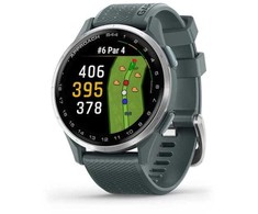 Kepurė „Garmin Approach S44“ laikrodis, sidabrinis aliuminio apvadas su sutemų silikono juostele
