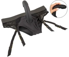Jūsų kelnaitės su petnešėlėmis ir dildo