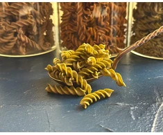 Ekologiški žirnių makaronai FUSILLI su jūros dumbliais Wakame - 200 g
