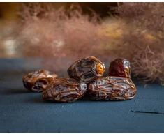 Ekologiškos Medjool datulės su kauliukais (šviežios) - 500g
