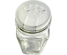 Stiklinis prieskonių indelis, 120 ml (mažos skylutės, metalinis dangtelis)