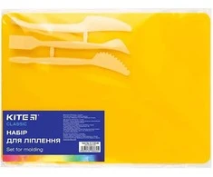 Lentelė plastilinui KITE, 250x180mm, su 3 įrankiais, geltonos sp.