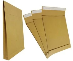 Vokas, B4 (250x353x40mm), su praplatėjimu, su nuplėšiama juostele, rudos sp.