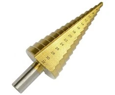 Grąžtas pakopinis su praplatinimu 4-32mm metalui