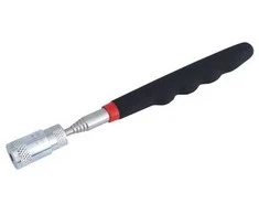 Carmotion Griebtuvas magnetinis teleskopinis 19.5-81cm su LED ,galia 2.2kg