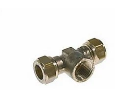 Aalberts integrated piping systemsBV Trišakis 22- 1/2 - 22 MM išorinis skersmuo / išorinis skersmuo - suspaudžiamos jungtys