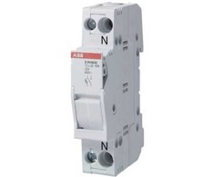 ABB 3 polių saugiklių laikiklis su nuliniu laidininku 10,3x38 mm saugikliams, maks. 32 A, 690 V, 52,5 mm pločio