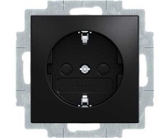 ABB-basic55 Schuko lizdas, matinės juodos spalvos, 16A, 1 modulis, komplekte yra dangtelis su apsauga nuo tablečių