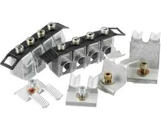 ABB Dvigubas jungimas Pilnas Kabelio skerspjūvis: 50–150 mm² Montavimo plotis 55 mm Skirtuko plotis: 18, tiesus