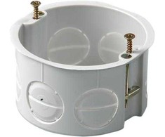 ABB Priekinė dėžutė europietiško metalo sienai, 43 mm gylio. Lakštinio metalo storis: nuo 3 iki 28 mm.