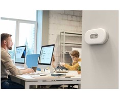 Airthings „View Plus“ išmaniųjų namų daugiajutiklis, laidinis ir belaidis, su „Bluetooth“ / „Wi-Fi“