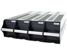 APC akumuliatoriaus modulis, skirtas „Symmetra PX“, „Smart-UPS VT“ arba „Galaxy 3500“, sandarus švino-rūgštinis (VRLA), juodas, 91 kg, 431,8 x 711,2 x 132,1 mm, 0–40 °C, 0–95 %