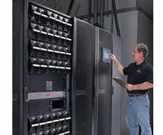 APC APC suplanuotas „Symmetra PX 80/96KW“ UPS surinkimo servisas – pirmasis XR rėmas