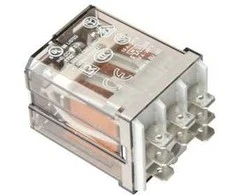 Bosch Relė, „Tronic 4500 T“ – elektrinio vandens šildytuvo tvirtinimui