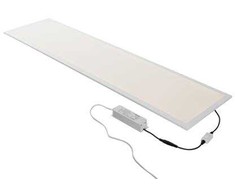 Solar Plus LED šviestuvas „Sky MP“ 300x1200 DIM, 830/840, 3750 lm/3900 lm, 90° šviesos sklaida, 30 W. Į komplektą įeina fazės reguliavimo maitinimo šaltinis su 2 m laidu.