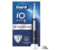 Oral-B | Elektrinis dantų šepetėlis | iO3 Series | Įkraunamas | Suaugusiems | Šepetėlių skaičius galvutės įeina 1 | Number of teeth brushing modes 3 | Matt Juodas
