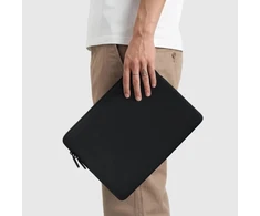 Dėklas Native Union Pipetto Classic Fit Sleeve, juodas - MacBook Pro 16