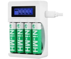 DELTACO Ultimate Ni-Mh USB įkroviklis su 4 x AA baterijomis C704A4-4xAA