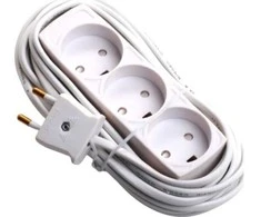 Thorkild Larsen E-LINE plastikinis ilgintuvas, 3 krypčių, C tipo (EU) lizdas, baltas