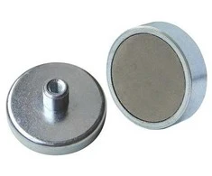 Helmuth A Jensen Magnetinis puodas E865 Ø32 M4 srieginė įvorė