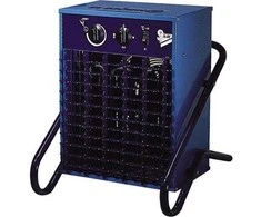 EL-BJØRN ventiliatorinis šildytuvas VF9B, 9 kW, 3x400 V, IP44 su fiksuotu CEE įvadu kabeliui. Matmenys: A x P x G 430 x 360 x 410 mm.