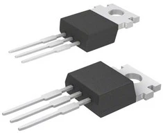 Fairchild Semiconductor ON puslaidininkinis FQP17N40 MOSFET 1 N kanalas 170 W TO-220-3