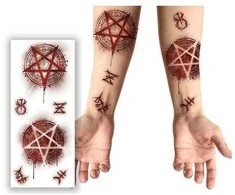 Fiesta Šėtoniškų ženklų tatuiruotės