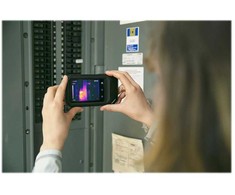 Kompaktiška terminė kamera FLIR C5 su 160x120 pikselių detektoriumi ir nemokama debesijos paslauga