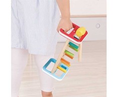 Hape Taip pat – Rainbow Pounder (E0506)